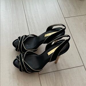 MaxAzria Madelia heels size 7.5